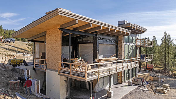 Large Entertaining Room 7 Little Wolf Big Sky Mt