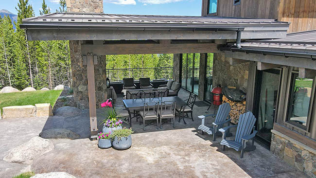 Patio Lounge Area Spanish Peaks